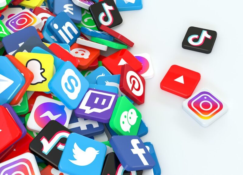 Réseaux sociaux